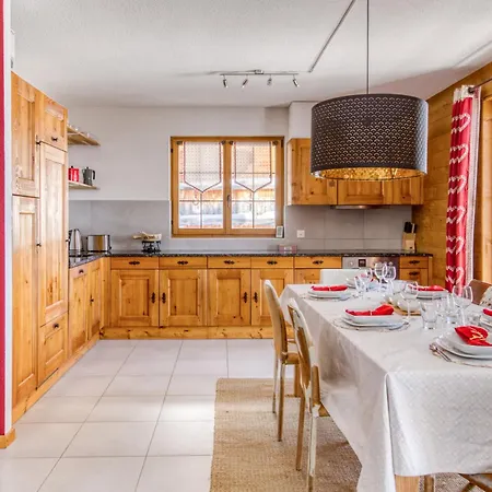 Hermine 1, Ski-in Ski-out With Chimney Apartment *