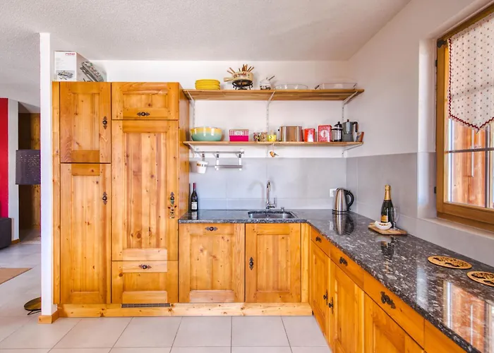 Ski-In Ski-Out With Chimney And View *